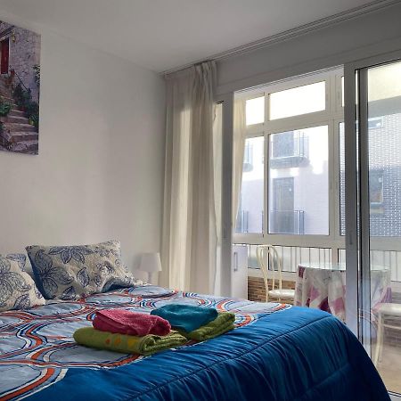 Malaga Centro Habitaciones Privada En Apartamento Compartidos Luaran gambar