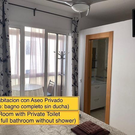 Malaga Centro Habitaciones Privada En Apartamento Compartidos Luaran gambar