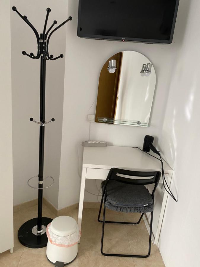 Malaga Centro Habitaciones Privada En Apartamento Compartidos Luaran gambar