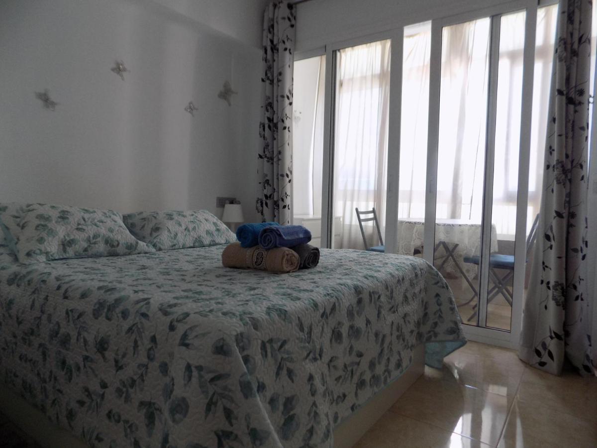 Malaga Centro Habitaciones Privada En Apartamento Compartidos Luaran gambar