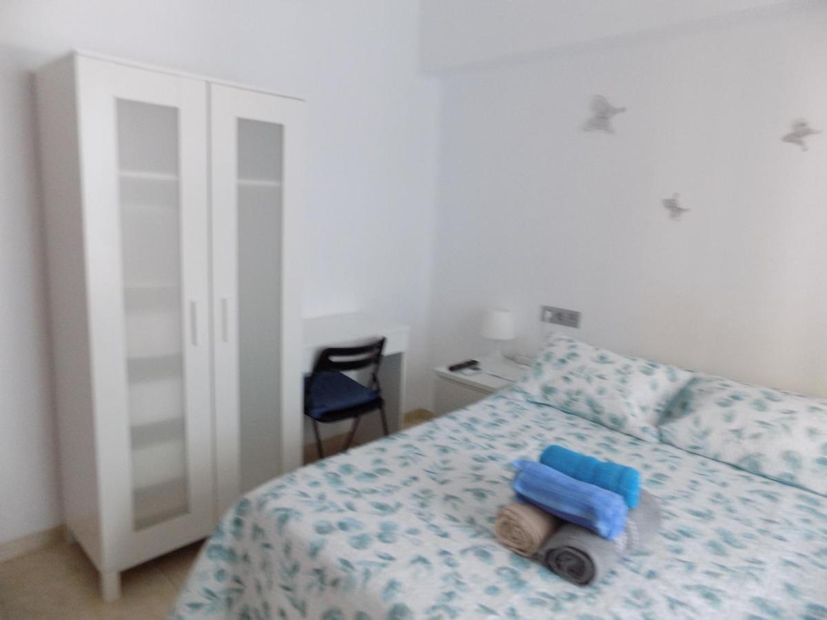 Malaga Centro Habitaciones Privada En Apartamento Compartidos Luaran gambar