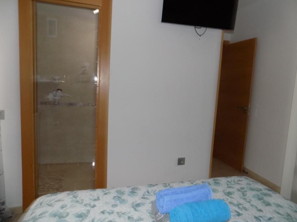 Malaga Centro Habitaciones Privada En Apartamento Compartidos Luaran gambar