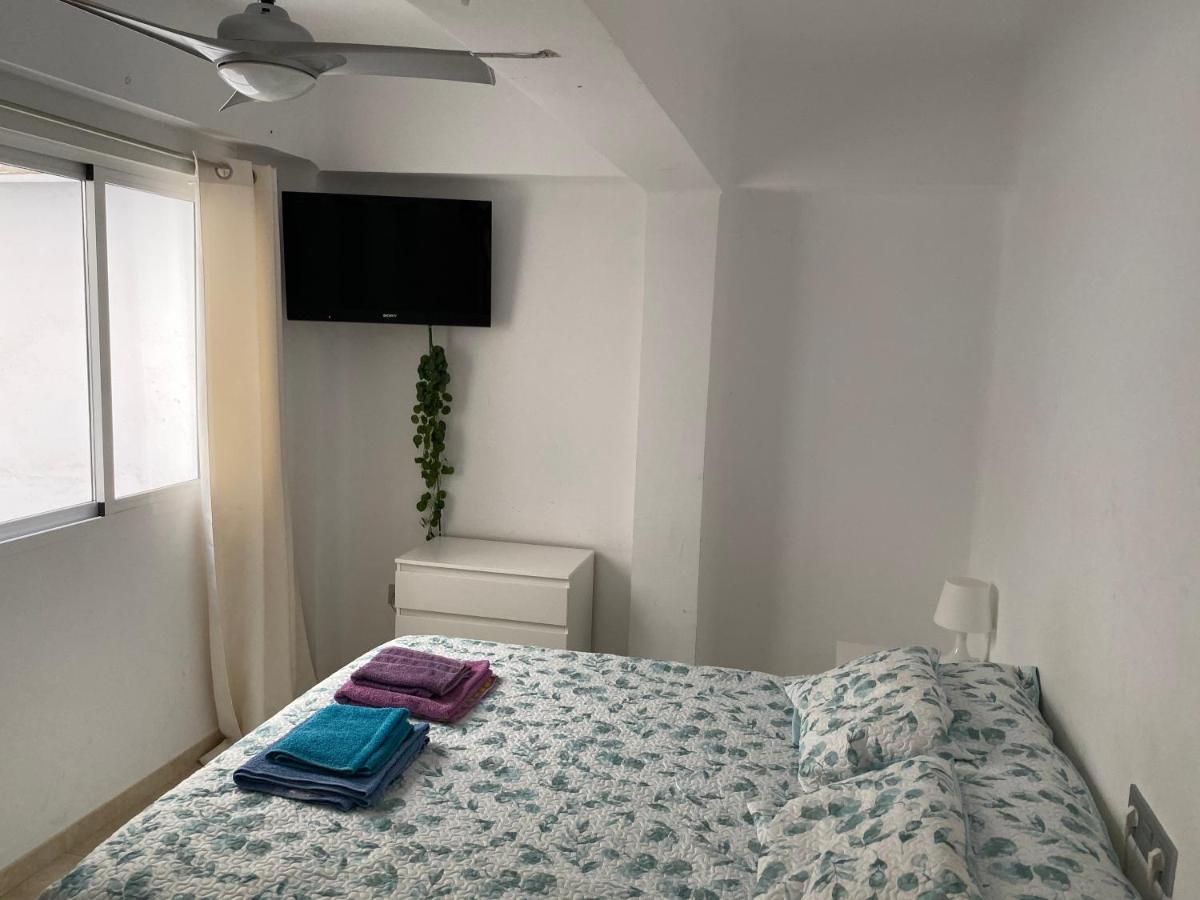 Malaga Centro Habitaciones Privada En Apartamento Compartidos Luaran gambar