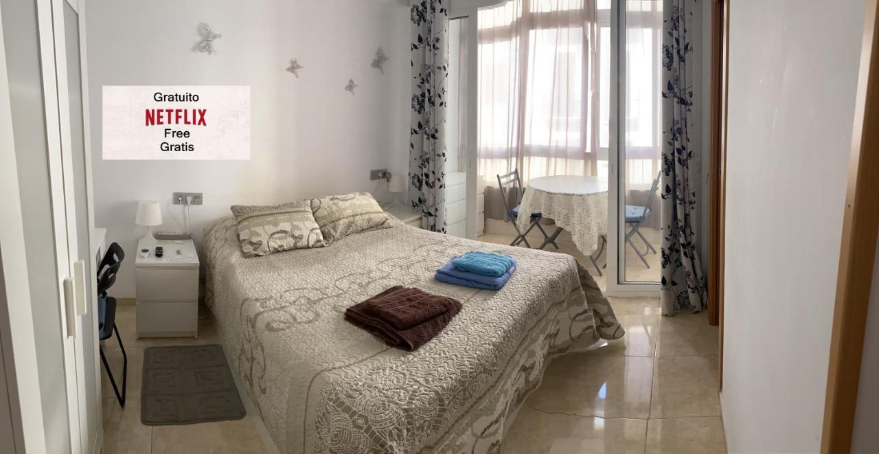 Malaga Centro Habitaciones Privada En Apartamento Compartidos Luaran gambar