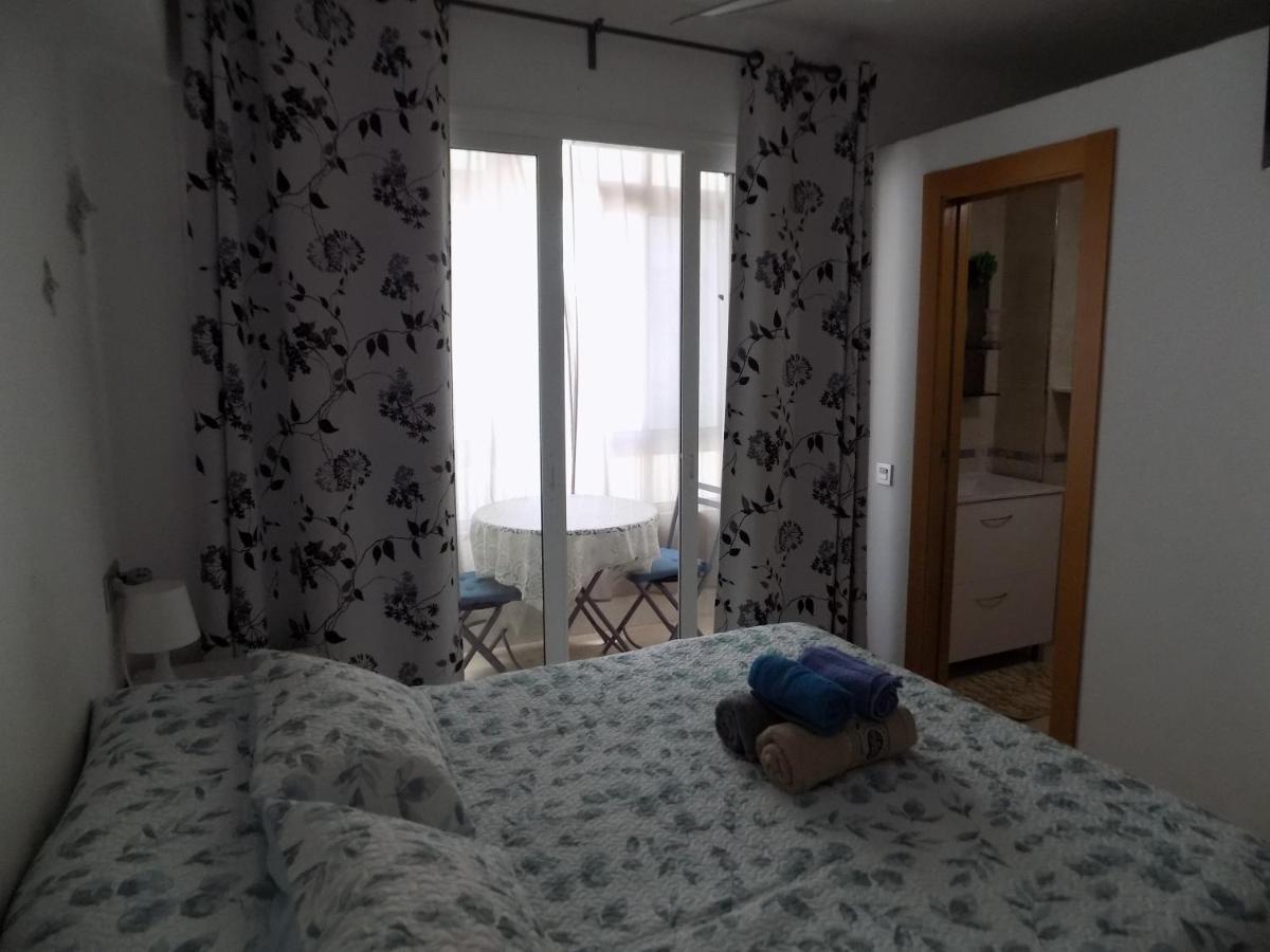 Malaga Centro Habitaciones Privada En Apartamento Compartidos Luaran gambar